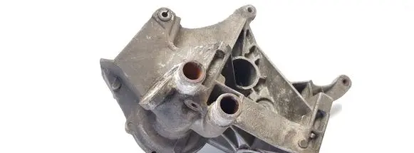 Volkswagen PASSAT B5 Generator/alternator bracket 028903143AF
