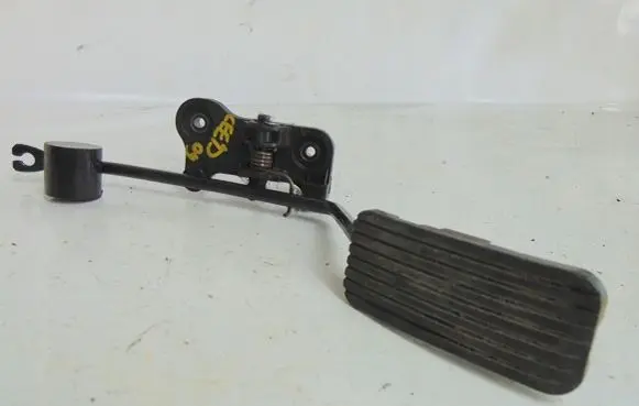 KIA Ceed Accelerator throttle pedal