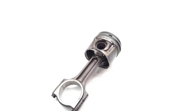 Opel Vivaro Piston with connecting rod M9R630 M9R692 M9R780