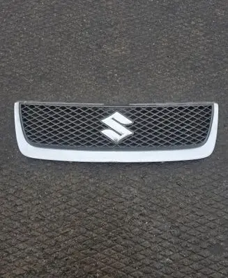 Suzuki Grand Vitara II Front grill 7174165J0