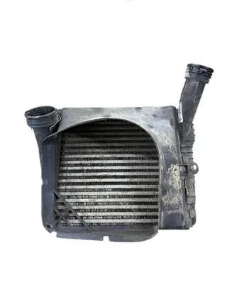 Volkswagen Touareg I Intercooler radiator S5028001 7L6145804A