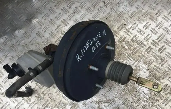 Renault Megane I Brake booster