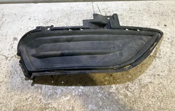 Ford Fusion II Front bumper lower grill DS7319952ABW