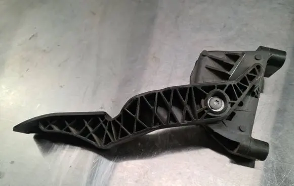 Opel Zafira A Accelerator throttle pedal 6PV00811400 9202341