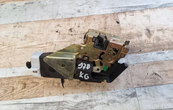 Mitsubishi Space Star Rear door lock