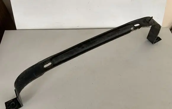 Audi A7 S7 4G Fuel tank mounting bracket 4G0201654A 4G0201654