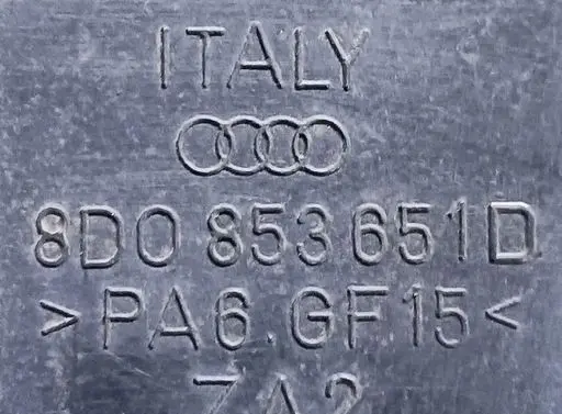 Audi A4 S4 B5 8D Front grill 8D0853651D