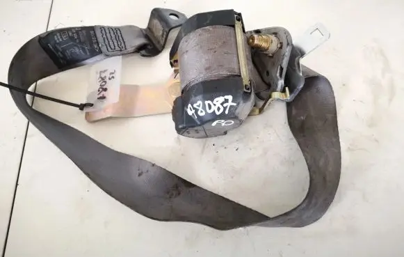 Renault Laguna I Front seatbelt 829114h