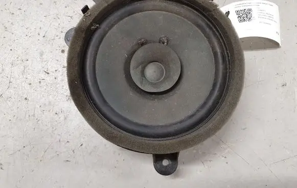 Volvo V50 Front door speaker 30657444