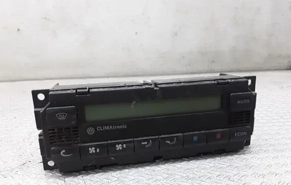 Volkswagen Golf IV Climate control unit