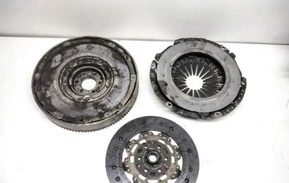 Volvo C30 Clutch set kit AV617550C1B AV616477CD