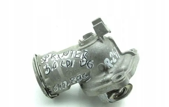 Thermostat/thermostat housing