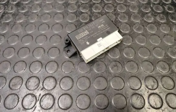 Skoda Octavia Mk3 (5E) Parking PDC control unit/module 5Q0919283F