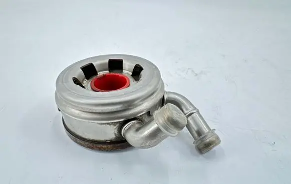 Honda Civic Oil filter mounting bracket