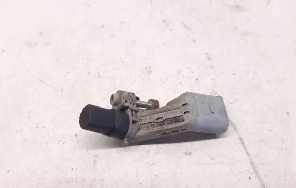 Volkswagen Golf VI Crankshaft position sensor 036906433D