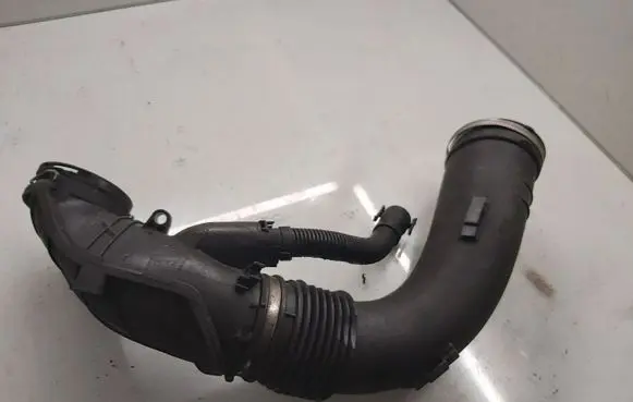 BMW X3 F25 Air intake hose/pipe 8507369 8512381