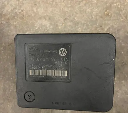 Skoda Octavia Mk2 (1Z) ABS Pump 1K0907379AA 1K0614517AA