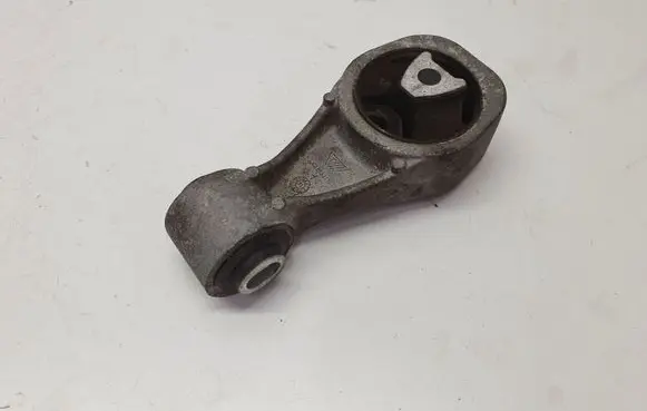 Nissan Juke I F15 Engine mount bracket 113501KC0A