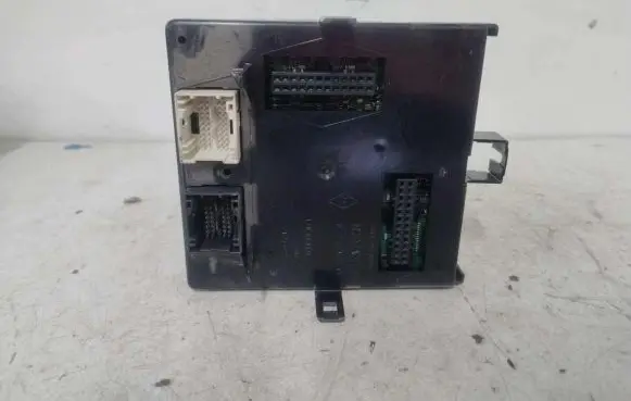 Renault Espace - Grand espace IV BSM Control unit 8200283815