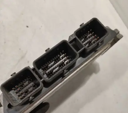 Renault Espace - Grand espace IV Engine control unit/module ECU 0281011724 8200311550