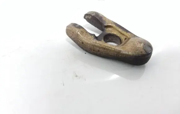 Renault Scenic I Fuel Injector clamp holder