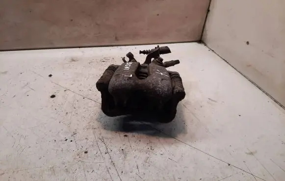 Opel Insignia A Rear brake caliper