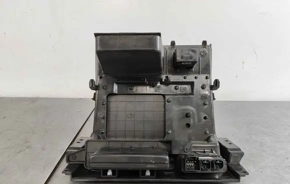 Other center console (tunnel) element