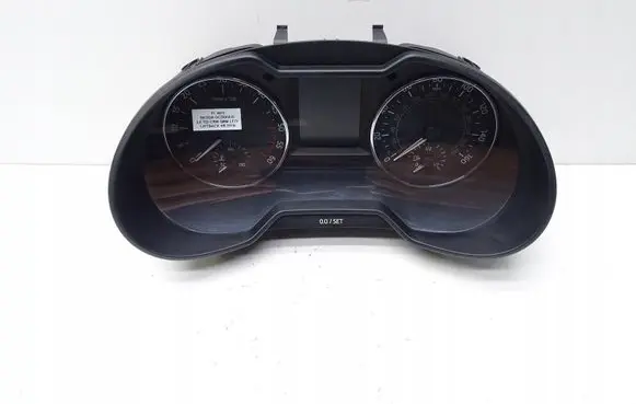 Skoda Octavia Mk2 (1Z) Speedometer (instrument cluster) 5E0920951B