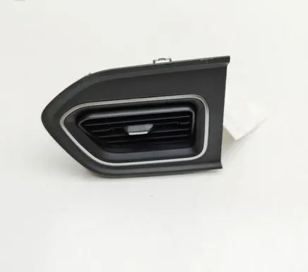 Nissan NV400 Dashboard air vent grill cover trim 687505442R 682608914R