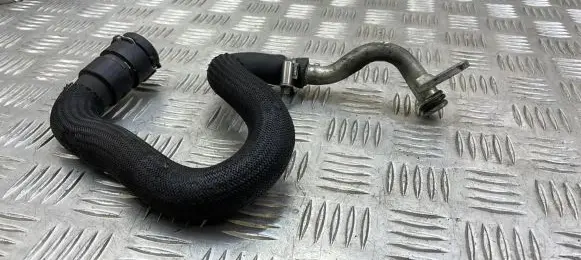 Volvo V70 Engine coolant pipe/hose