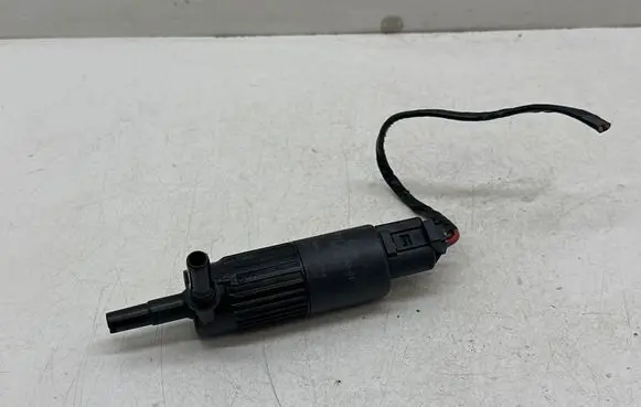 BMW 3 F30 F35 F31 Windscreen/windshield washer pump 7297843
