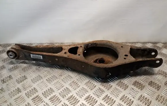 Volkswagen PASSAT B7 Rear control arm