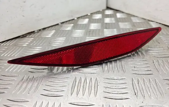 Rear tail light reflector