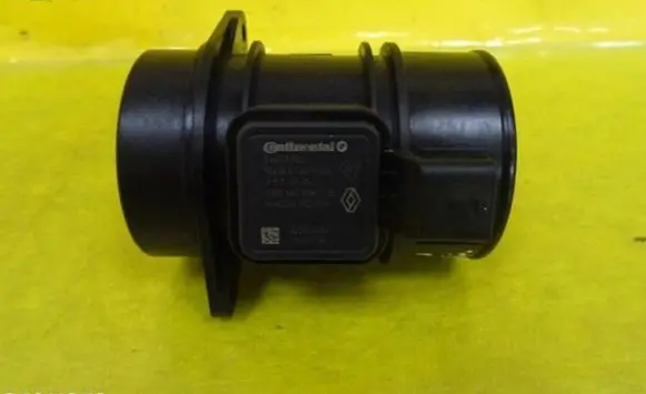 Renault Megane III Mass air flow meter H8200702517 5WK97021