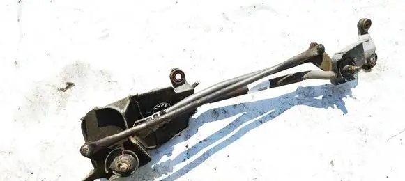 Mitsubishi Outlander Front wiper linkage and motor