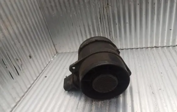Volkswagen Crafter Mass air flow meter F00C2G7006