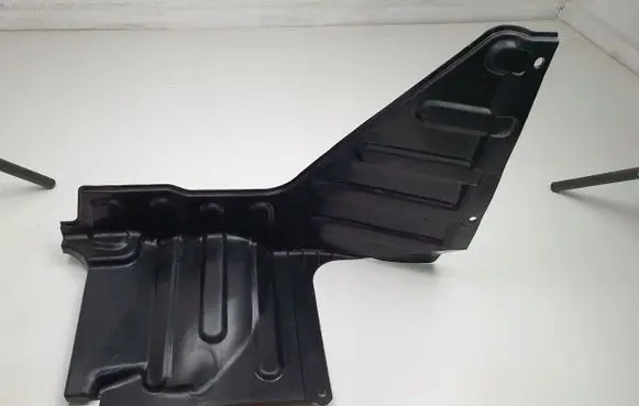 Suzuki Swift II Engine splash shield/under tray 7239163J1SUZUKIOE