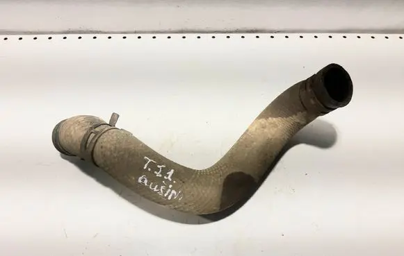 Toyota Avensis Verso Engine coolant pipe/hose