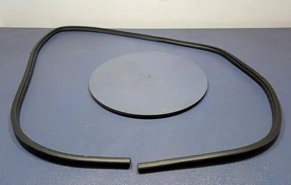 Mitsubishi Outlander Front door rubber seal 