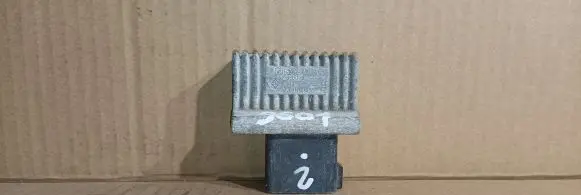 Nissan Primera Glow plug pre-heat relay 7700115078 BED712