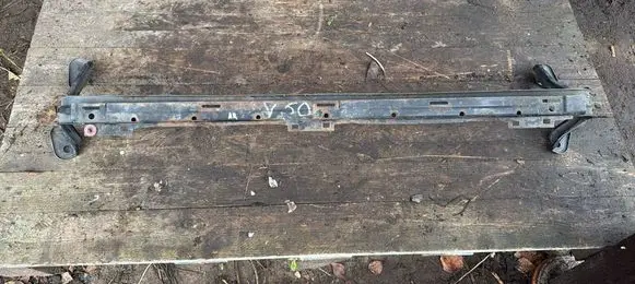Volvo V50 Bottom radiator support slam panel 