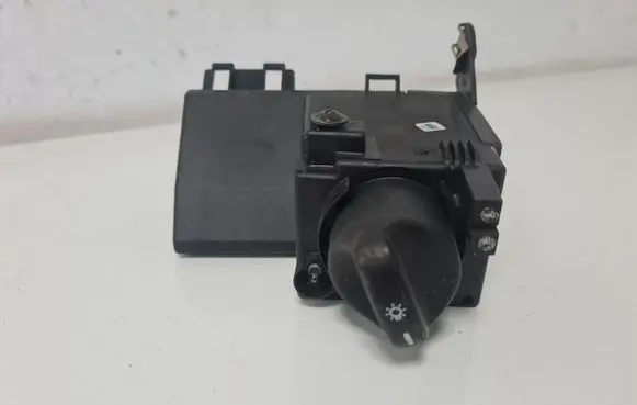 Mercedes-Benz E W210 Light switch 2105451404
