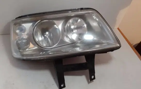 Volkswagen Multivan T5 Headlight/headlamp 7H1941016T 0301195202