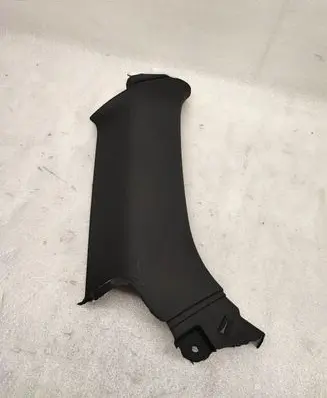 Volvo S90, V90 (D) pillar trim (bottom) 31389592