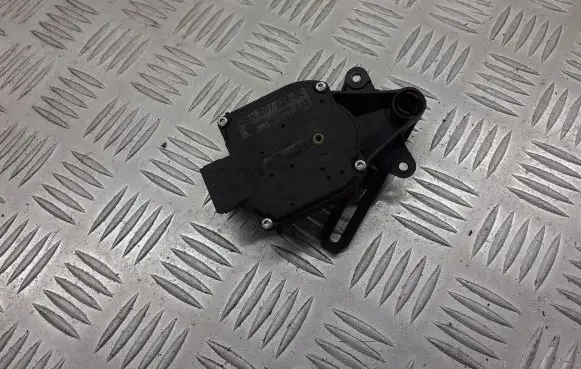 Seat Leon (1M) A/C air flow flap actuator/motor 1J0907511