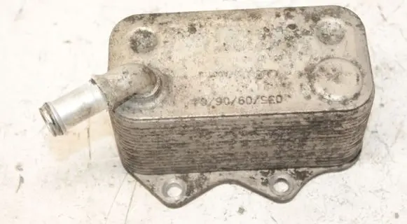 Skoda Octavia Mk2 (1Z) Engine oil radiator 06D117021C