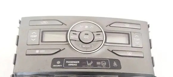 Toyota Auris E180 Climate control unit 559002220 559002220B