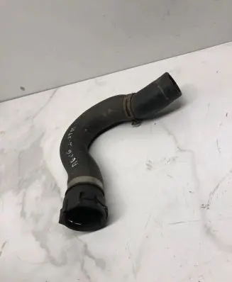 Audi A6 S6 C6 4F Engine coolant pipe/hose 4F0122293C