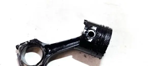 Volvo S40, V40 Piston with connecting rod