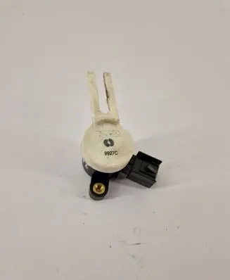 Opel Insignia B Clutch pedal sensor 13597418